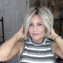 将图片加载到图库查看器,Light gold BOB wig (Hair root black)