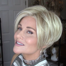 将图片加载到图库查看器,Champagne gold short wig