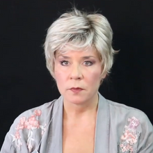 将图片加载到图库查看器,White gray short wig(Hair root black)