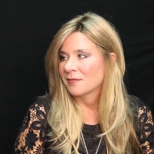 将图片加载到图库查看器,Sweet gold long straight wig