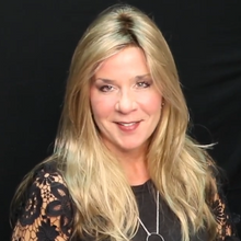 将图片加载到图库查看器,Sweet gold long straight wig