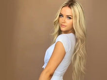 将图片加载到图库查看器,BLONDE WIG SLAY!