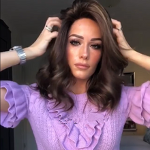 将图片加载到图库查看器,Beauty brown short wavy