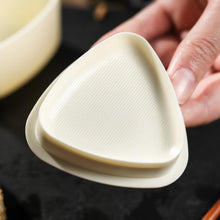将图片加载到图库查看器,2PCS Triangle Sushi Mold - 1203