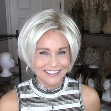 将图片加载到图库查看器，Personality Platinum Mixed Short Wig
