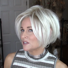 将图片加载到图库查看器，Personality Platinum Mixed Short Wig
