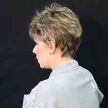 将图片加载到图库查看器，Casual brown gold short wig
