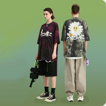 将图片加载到图库查看器，Street tie-dye smiley daisy graffiti loose stretch T-shirt
