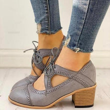 将图片加载到图库查看器，Lace-Up Cut Out Chunky Heels
