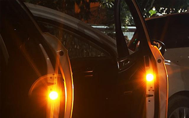 Magnetic Car Door Warning Light - 1203