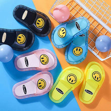 将图片加载到图库查看器，Smile LED Light Kids Soft Base Slipper - A pot of wine
