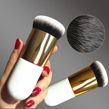 将图片加载到图库查看器，Professional Chubby Pier Foundation Brush - 1203
